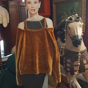 Sweater - Off the shoulder sweater